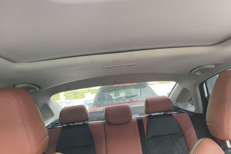 Used CHANGAN Eado 2023 Changan Edition PLUS Blue Whale NE 1.4T GDI DCT Prestige Version Headliner
