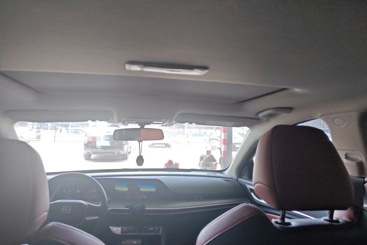 Used CHANGAN Eado 2023 Changan Edition PLUS Blue Whale NE 1.4T GDI DCT Prestige Version Headliner
