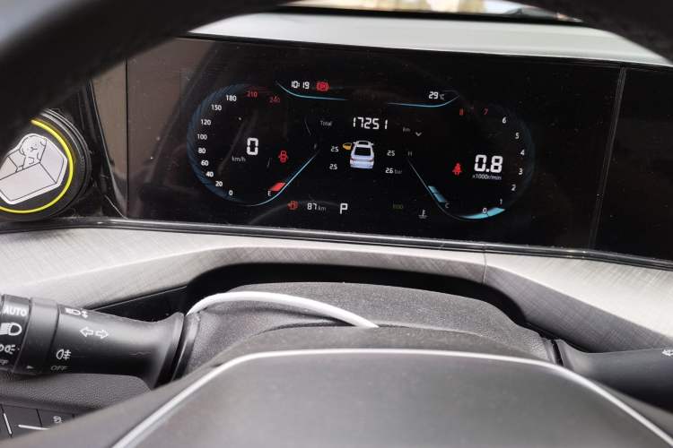 Used CHANGAN Eado 2023 Changan Edition PLUS Blue Whale NE 1.4T GDI DCT Prestige Version Instrument Cluster