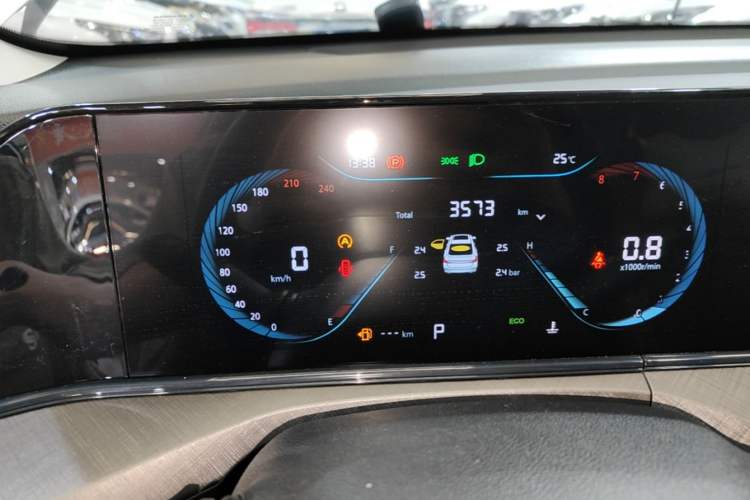 Used CHANGAN Eado 2023 Changan Edition PLUS Blue Whale NE 1.4T GDI DCT Prestige Version Instrument Cluster