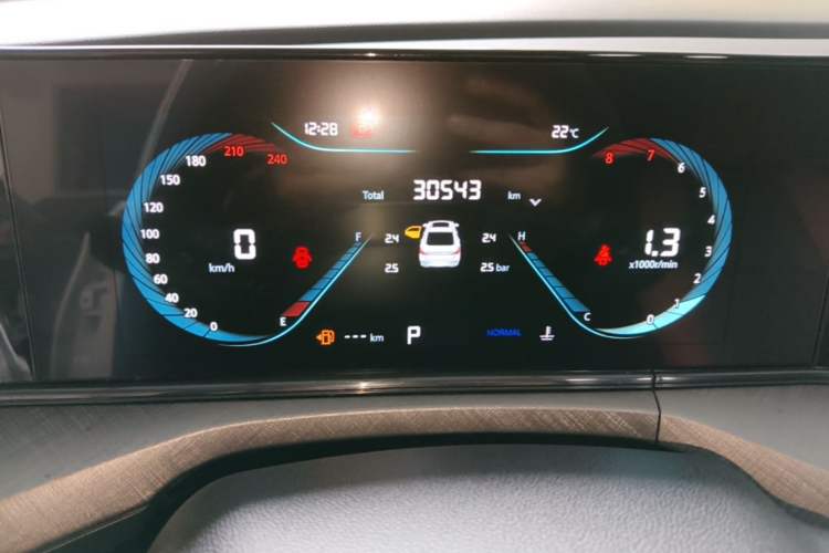 Used CHANGAN Eado 2023 Changan Edition PLUS Blue Whale NE 1.4T GDI DCT Prestige Version Instrument Cluster