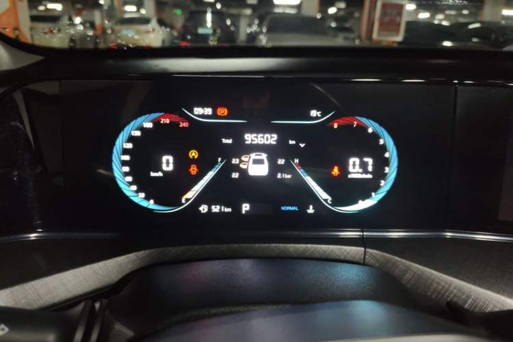 Used CHANGAN Eado 2023 Changan Edition PLUS Blue Whale NE 1.4T GDI DCT Prestige Version Instrument Cluster