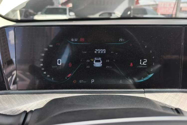 Used CHANGAN Eado 2023 Changan Edition PLUS Blue Whale NE 1.4T GDI DCT Prestige Version Instrument Cluster