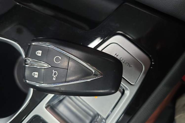 Used CHANGAN Eado 2023 Changan Edition PLUS Blue Whale NE 1.4T GDI DCT Prestige Version Interior 1