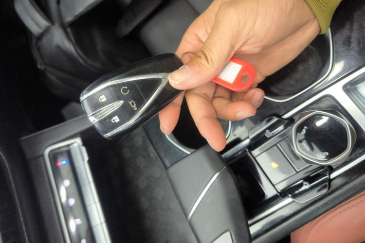 Used CHANGAN Eado 2023 Changan Edition PLUS Blue Whale NE 1.4T GDI DCT Prestige Version Interior 1