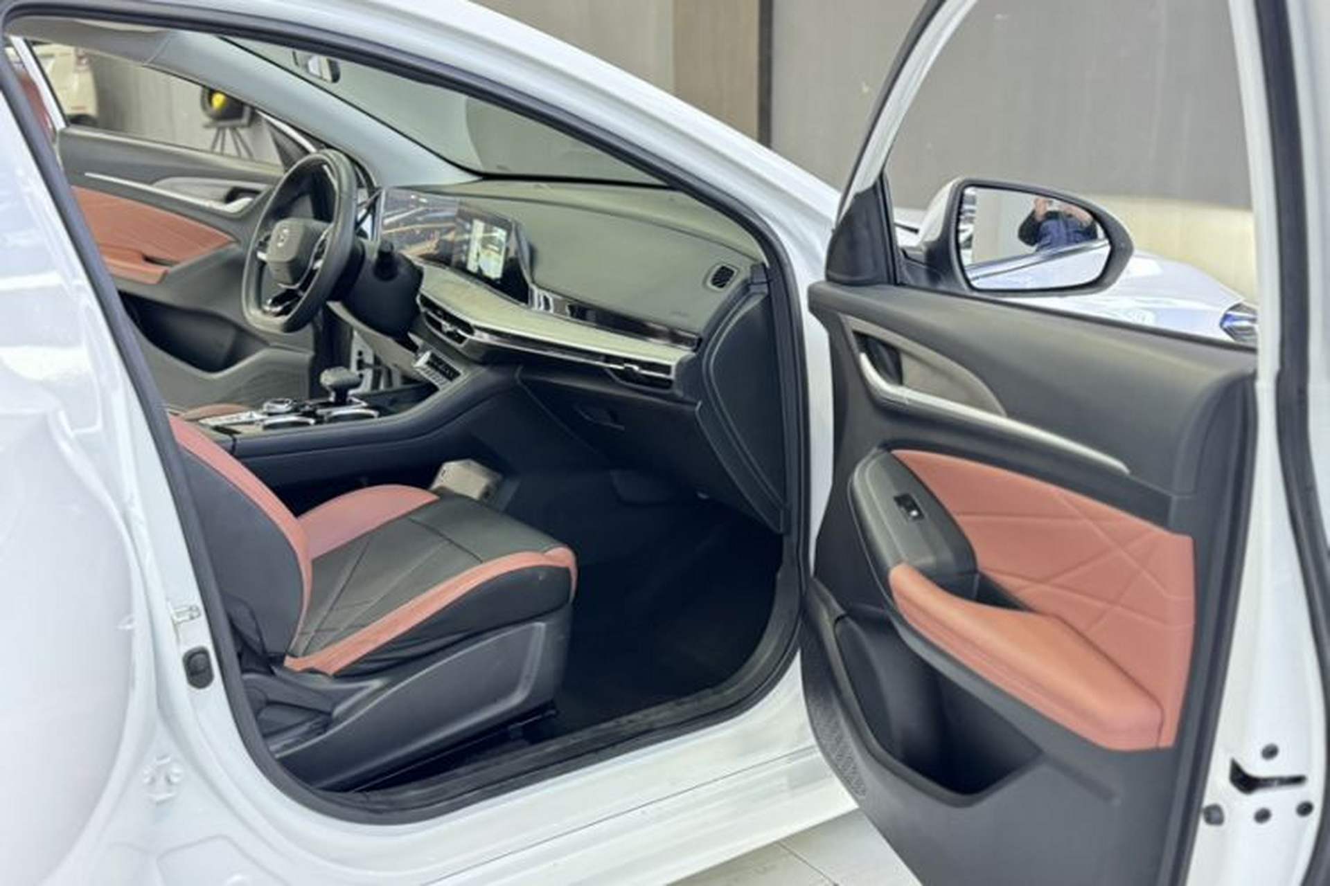 Used CHANGAN Eado 2023 Changan Edition PLUS Blue Whale NE 1.4T GDI DCT Prestige Version Interior 1