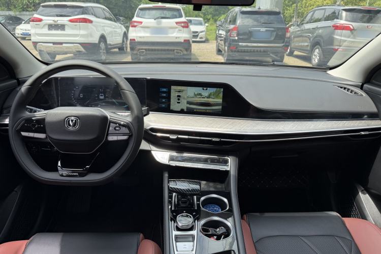 Used CHANGAN Eado 2023 Changan Edition PLUS Blue Whale NE 1.4T GDI DCT Prestige Version Interior 1
