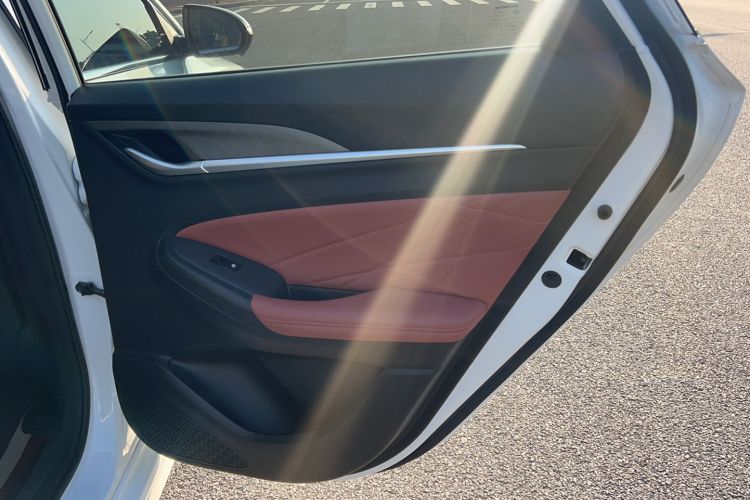 Used CHANGAN Eado 2023 Changan Edition PLUS Blue Whale NE 1.4T GDI DCT Prestige Version Interior 10
