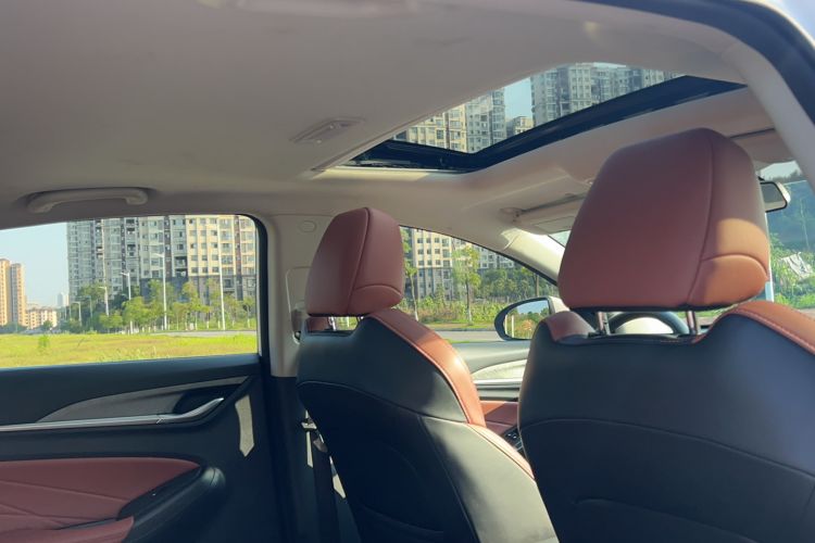 Used CHANGAN Eado 2023 Changan Edition PLUS Blue Whale NE 1.4T GDI DCT Prestige Version Interior 11