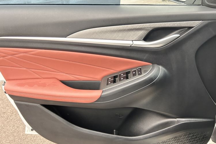Used CHANGAN Eado 2023 Changan Edition PLUS Blue Whale NE 1.4T GDI DCT Prestige Version Interior 12