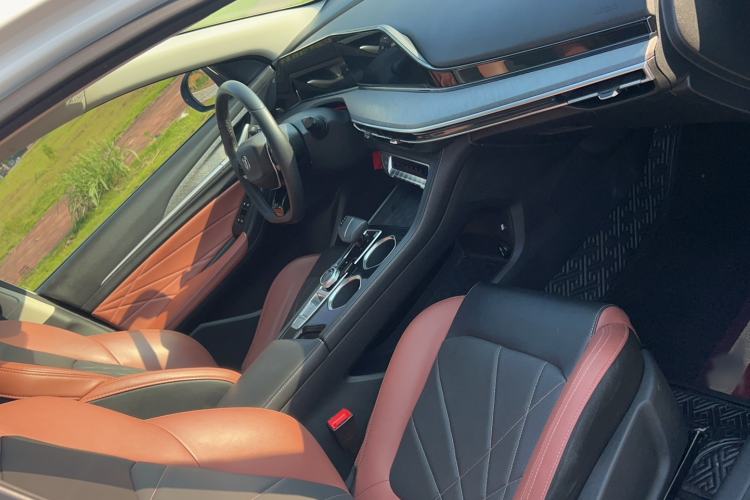 Used CHANGAN Eado 2023 Changan Edition PLUS Blue Whale NE 1.4T GDI DCT Prestige Version Interior 12