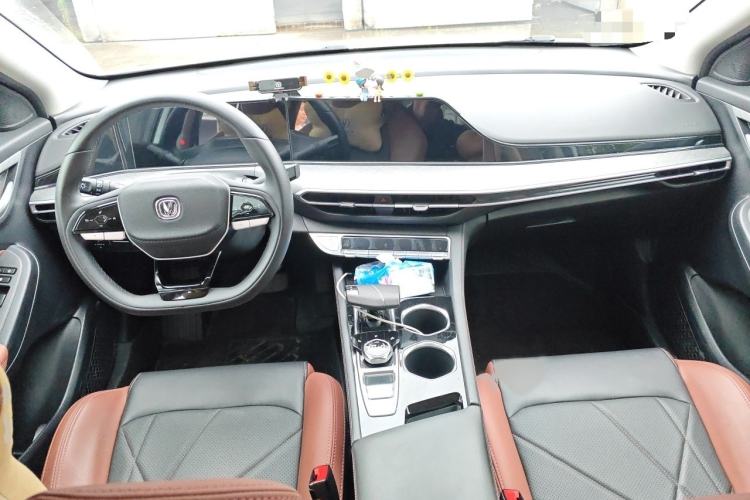 Used CHANGAN Eado 2023 Changan Edition PLUS Blue Whale NE 1.4T GDI DCT Prestige Version Interior 2