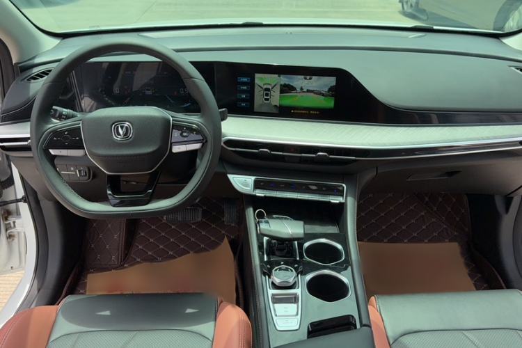 Used CHANGAN Eado 2023 Changan Edition PLUS Blue Whale NE 1.4T GDI DCT Prestige Version Interior 2