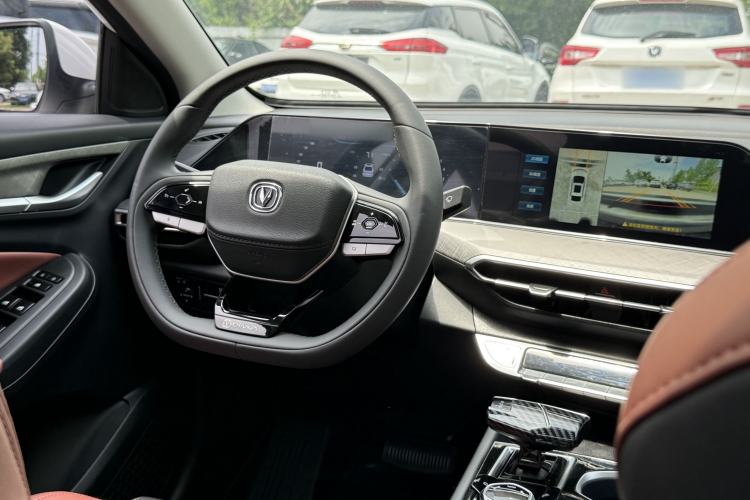 Used CHANGAN Eado 2023 Changan Edition PLUS Blue Whale NE 1.4T GDI DCT Prestige Version Interior 2