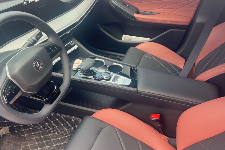 Used CHANGAN Eado 2023 Changan Edition PLUS Blue Whale NE 1.4T GDI DCT Prestige Version Interior 3