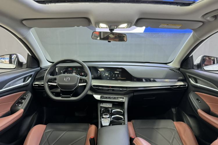 Used CHANGAN Eado 2023 Changan Edition PLUS Blue Whale NE 1.4T GDI DCT Prestige Version Interior 3