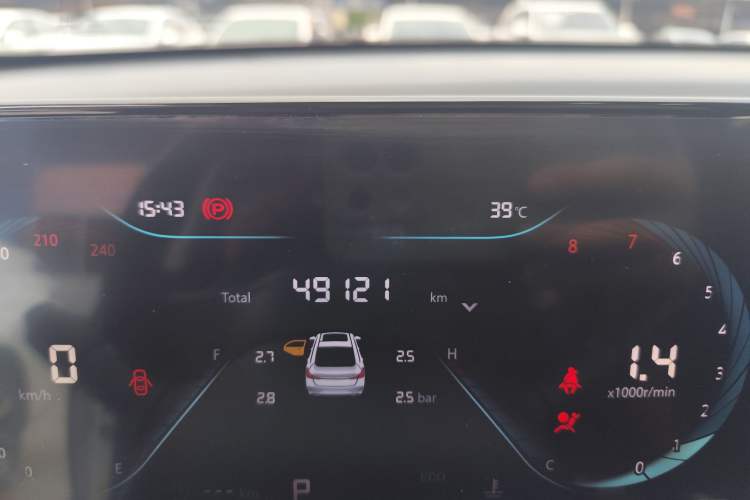 Used CHANGAN Eado 2023 Changan Edition PLUS Blue Whale NE 1.4T GDI DCT Prestige Version Interior 3