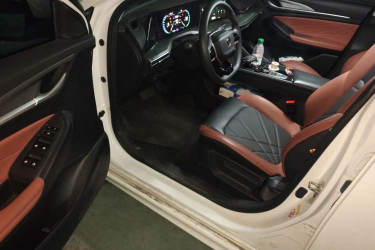 Used CHANGAN Eado 2023 Changan Edition PLUS Blue Whale NE 1.4T GDI DCT Prestige Version Interior 3
