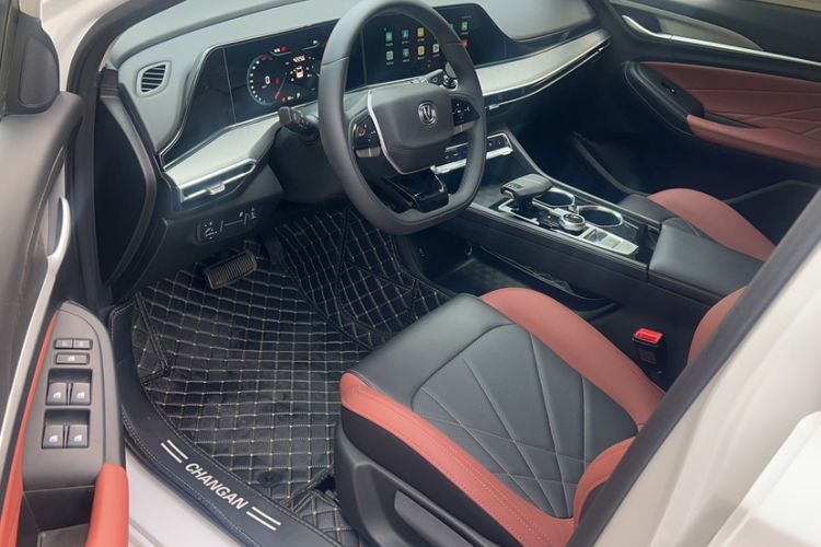 Used CHANGAN Eado 2023 Changan Edition PLUS Blue Whale NE 1.4T GDI DCT Prestige Version Interior 3