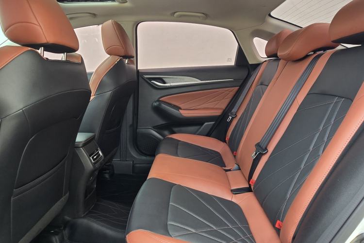 Used CHANGAN Eado 2023 Changan Edition PLUS Blue Whale NE 1.4T GDI DCT Prestige Version Interior 4