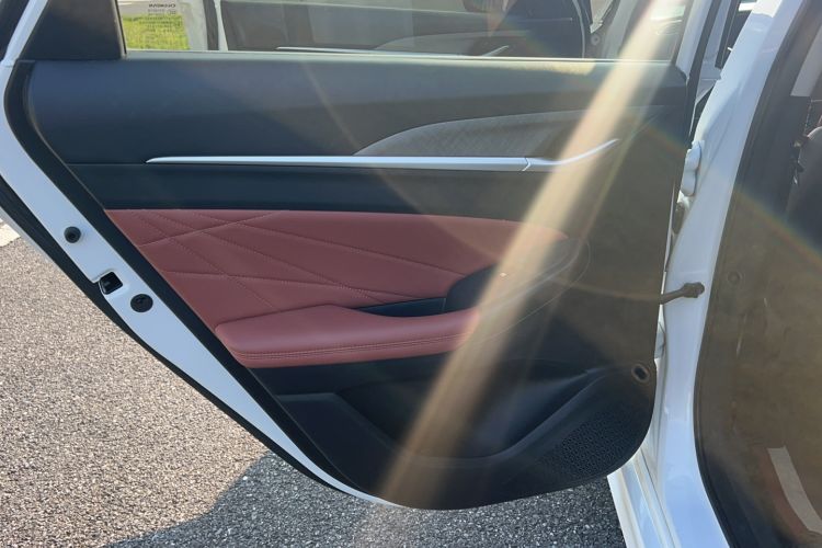 Used CHANGAN Eado 2023 Changan Edition PLUS Blue Whale NE 1.4T GDI DCT Prestige Version Interior 4