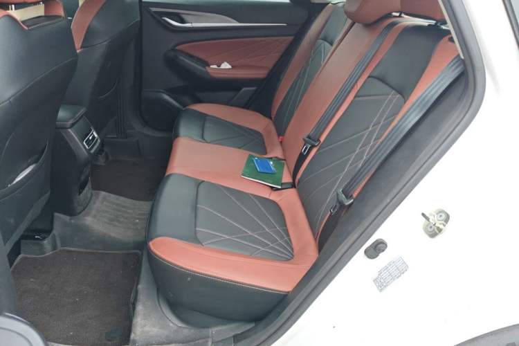 Used CHANGAN Eado 2023 Changan Edition PLUS Blue Whale NE 1.4T GDI DCT Prestige Version Interior 4