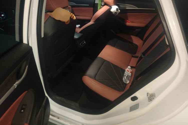 Used CHANGAN Eado 2023 Changan Edition PLUS Blue Whale NE 1.4T GDI DCT Prestige Version Interior 4