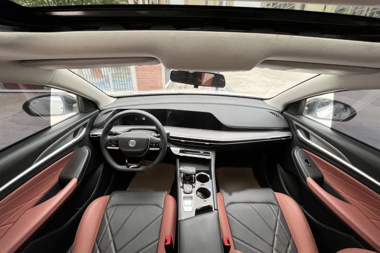 Used CHANGAN Eado 2023 Changan Edition PLUS Blue Whale NE 1.4T GDI DCT Prestige Version Interior 4