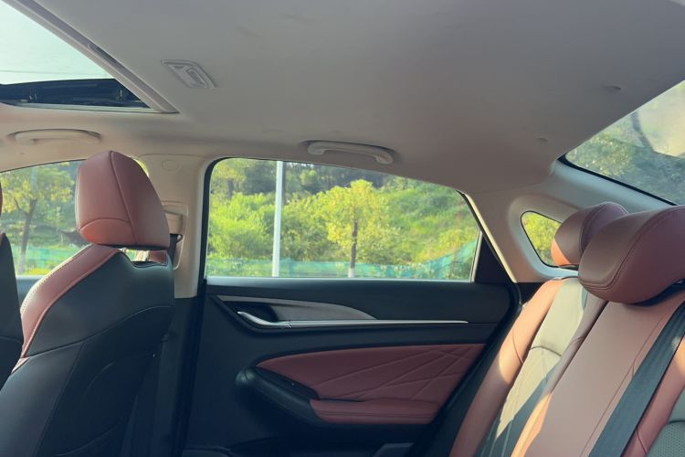 Used CHANGAN Eado 2023 Changan Edition PLUS Blue Whale NE 1.4T GDI DCT Prestige Version Interior 5