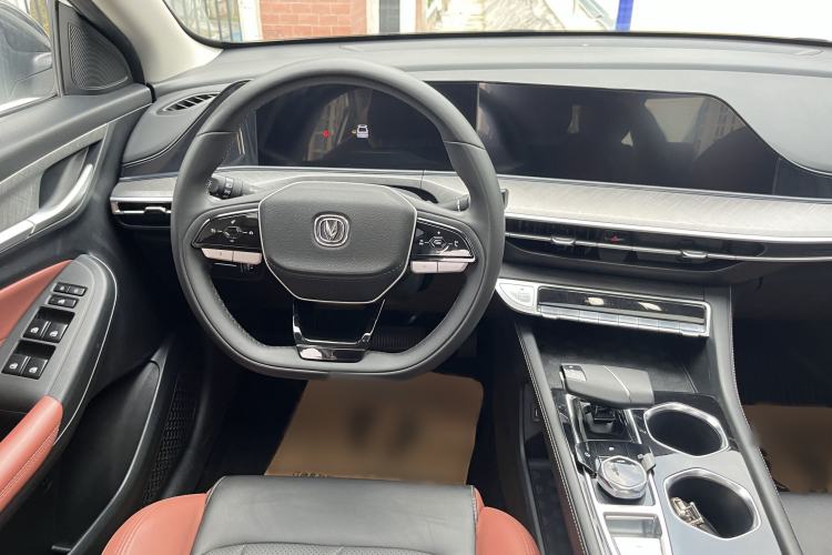 Used CHANGAN Eado 2023 Changan Edition PLUS Blue Whale NE 1.4T GDI DCT Prestige Version Interior 6