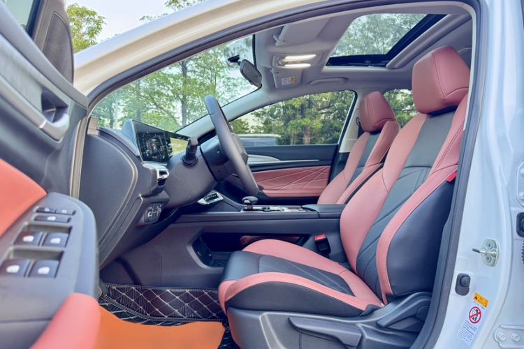 Used CHANGAN Eado 2023 Changan Edition PLUS Blue Whale NE 1.4T GDI DCT Prestige Version Interior 8
