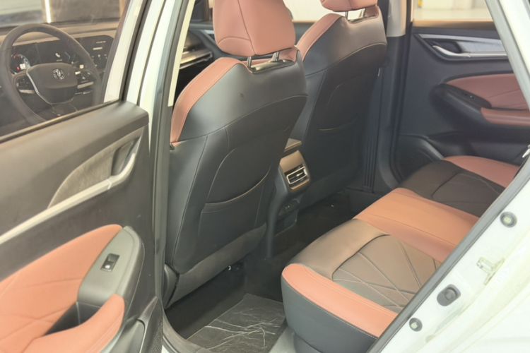 Used CHANGAN Eado 2023 Changan Edition PLUS Blue Whale NE 1.4T GDI DCT Prestige Version Interior 8
