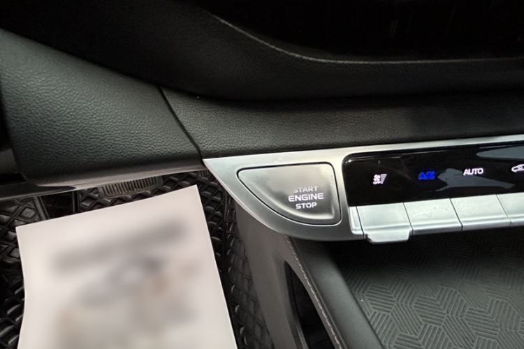 Used CHANGAN Eado 2023 Changan Edition PLUS Blue Whale NE 1.4T GDI DCT Prestige Version Interior 9