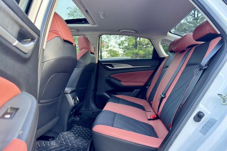Used CHANGAN Eado 2023 Changan Edition PLUS Blue Whale NE 1.4T GDI DCT Prestige Version Interior 9
