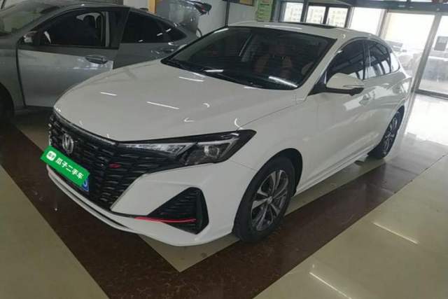 CHANGAN Eado 2023 Changan Edition PLUS Blue Whale NE 1.4T GDI DCT Prestige Version مستعملة