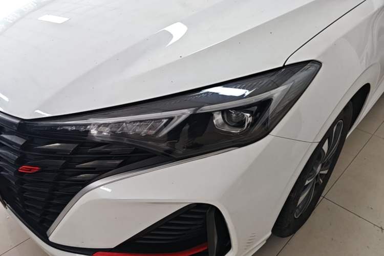 Used CHANGAN Eado 2023 Changan Edition PLUS Blue Whale NE 1.4T GDI DCT Prestige Version Left Front Headlight