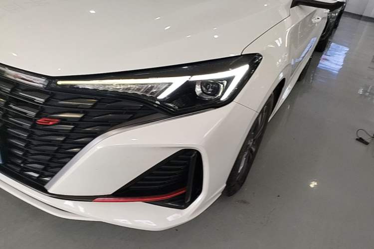 Used CHANGAN Eado 2023 Changan Edition PLUS Blue Whale NE 1.4T GDI DCT Prestige Version Left Front Headlight