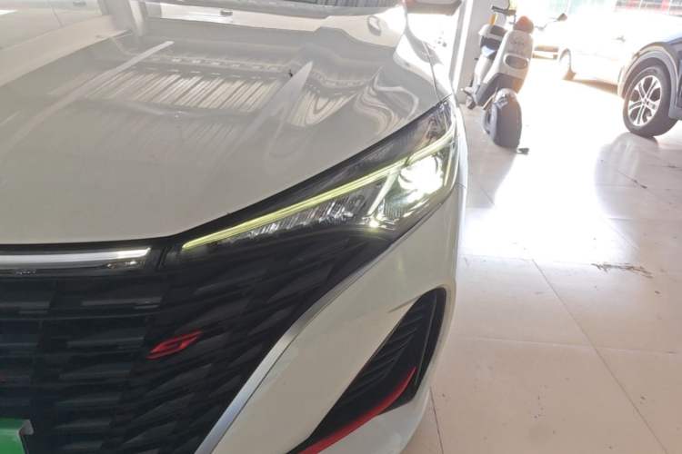 Used CHANGAN Eado 2023 Changan Edition PLUS Blue Whale NE 1.4T GDI DCT Prestige Version Left Front Headlight