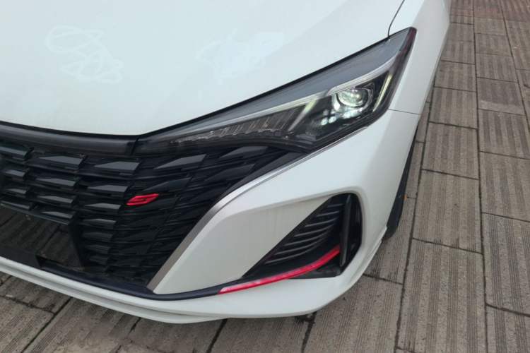 Used CHANGAN Eado 2023 Changan Edition PLUS Blue Whale NE 1.4T GDI DCT Prestige Version Left Front Headlight