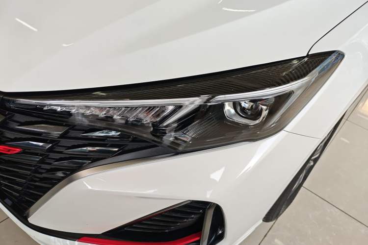 Used CHANGAN Eado 2023 Changan Edition PLUS Blue Whale NE 1.4T GDI DCT Prestige Version Left Front Headlight
