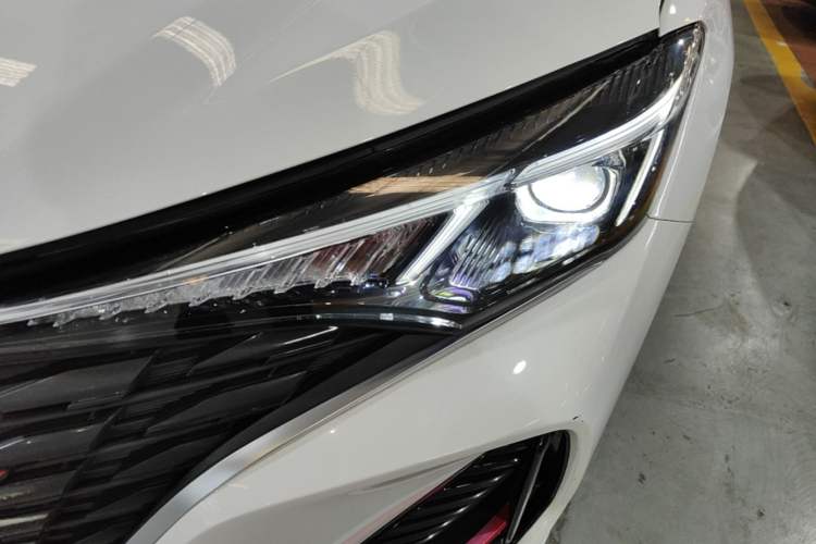 Used CHANGAN Eado 2023 Changan Edition PLUS Blue Whale NE 1.4T GDI DCT Prestige Version Left Front Headlight