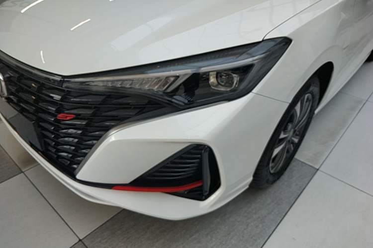 Used CHANGAN Eado 2023 Changan Edition PLUS Blue Whale NE 1.4T GDI DCT Prestige Version Left Front Headlight