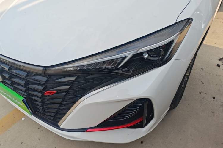 Used CHANGAN Eado 2023 Changan Edition PLUS Blue Whale NE 1.4T GDI DCT Prestige Version Left Front Headlight