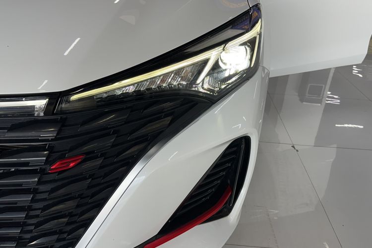 Used CHANGAN Eado 2023 Changan Edition PLUS Blue Whale NE 1.4T GDI DCT Prestige Version Left Front Headlight