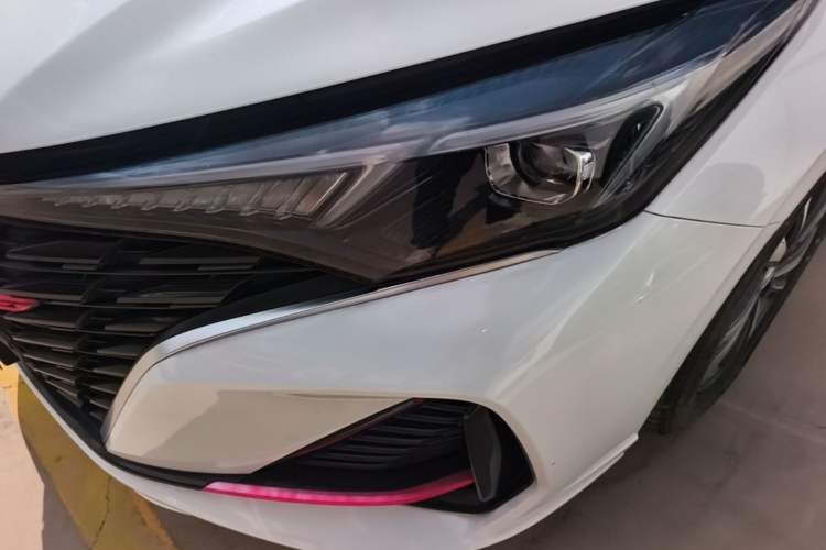 Used CHANGAN Eado 2023 Changan Edition PLUS Blue Whale NE 1.4T GDI DCT Prestige Version Left Front Headlight