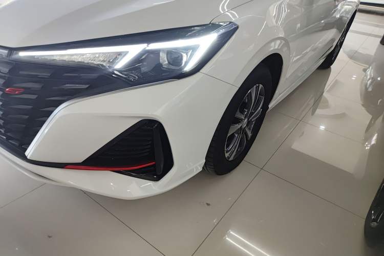 Used CHANGAN Eado 2023 Changan Edition PLUS Blue Whale NE 1.4T GDI DCT Prestige Version Left Front Headlight
