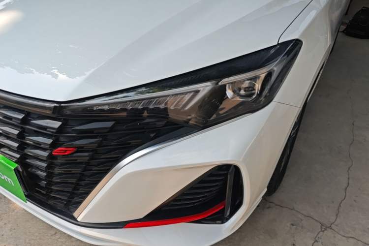 Used CHANGAN Eado 2023 Changan Edition PLUS Blue Whale NE 1.4T GDI DCT Prestige Version Left Front Headlight
