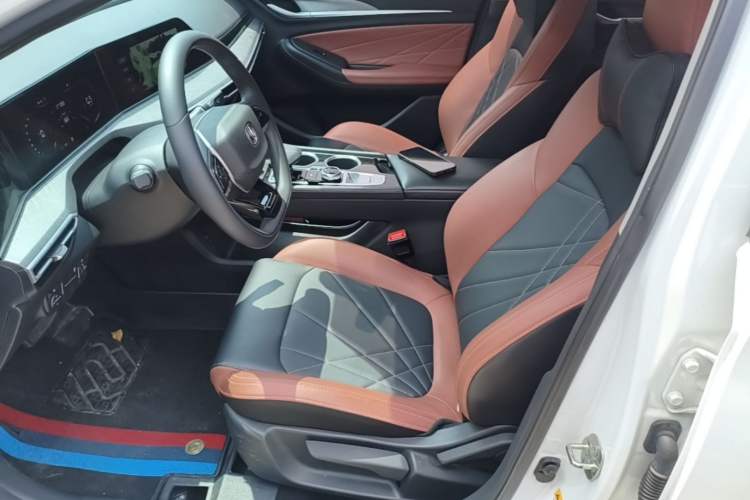Used CHANGAN Eado 2023 Changan Edition PLUS Blue Whale NE 1.4T GDI DCT Prestige Version Left Front Seat
