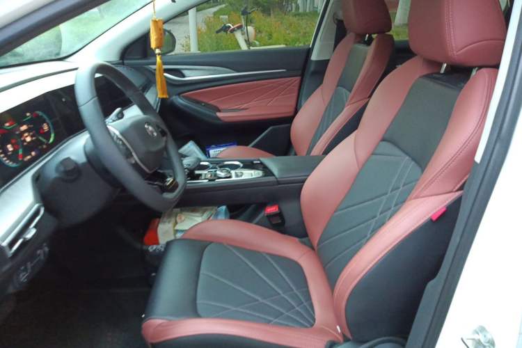 Used CHANGAN Eado 2023 Changan Edition PLUS Blue Whale NE 1.4T GDI DCT Prestige Version Left Front Seat