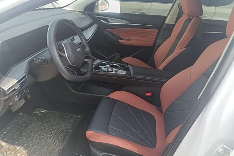 Used CHANGAN Eado 2023 Changan Edition PLUS Blue Whale NE 1.4T GDI DCT Prestige Version Left Front Seat